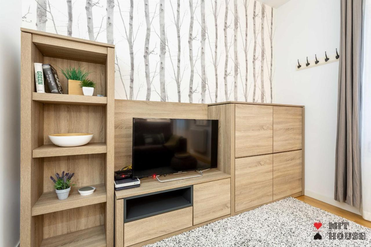 Mit House Ayala En Madrid Apartment Luaran gambar